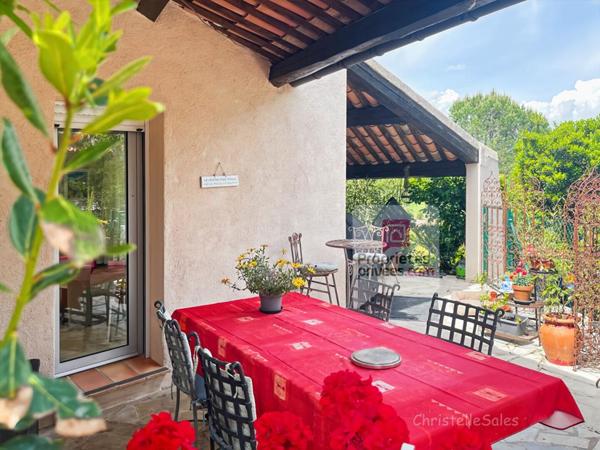 Maison  7 pièce(s)avec piscine /jacuzzi proche autoroute