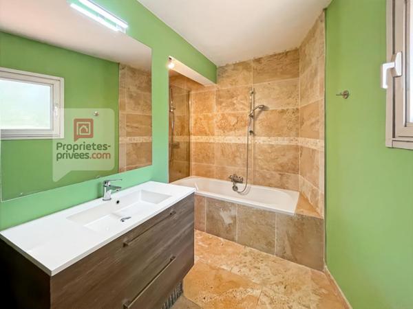 Maison  7 pièce(s)avec piscine /jacuzzi proche autoroute