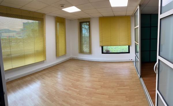 A LOUER, Bâtiment indépendant de bureaux de 260 m² environ - Saint Herblain