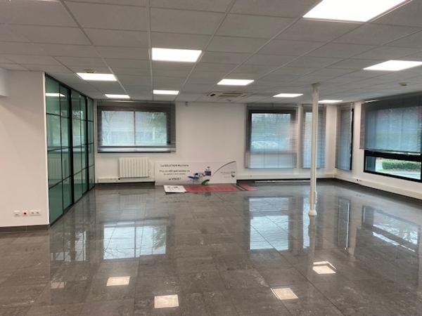 A LOUER, Bâtiment indépendant de bureaux de 260 m² environ - Saint Herblain