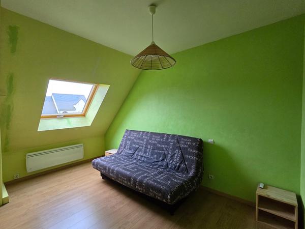 Maison familiale independante a La Chapelle-Saint-Aubin : 4 chambres, opportunite rare