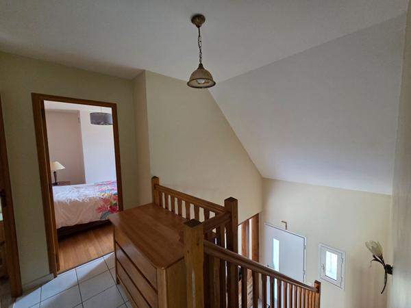 Maison familiale independante a La Chapelle-Saint-Aubin : 4 chambres, opportunite rare