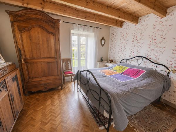 Maison Breuil Magne 5 pièce(s) 148 m2