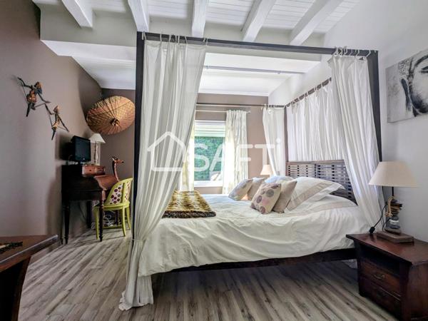 Grande maison rénovée avec garage jardin, bourg