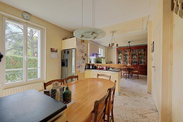 Belle maison de 195m2 sur parcelle de 425m2
