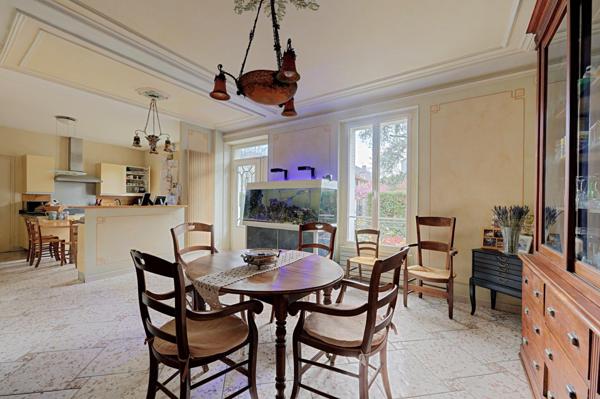 Belle maison de 195m2 sur parcelle de 425m2