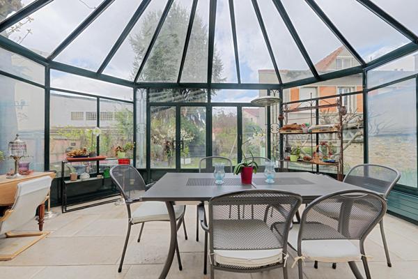 Belle maison de 195m2 sur parcelle de 425m2
