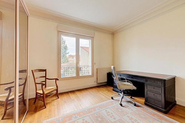 Belle maison de 195m2 sur parcelle de 425m2