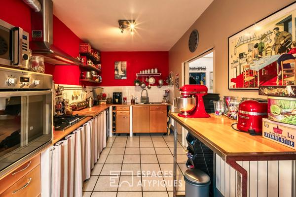 Maison restructurée à l’esprit bohème avec jardin et garage