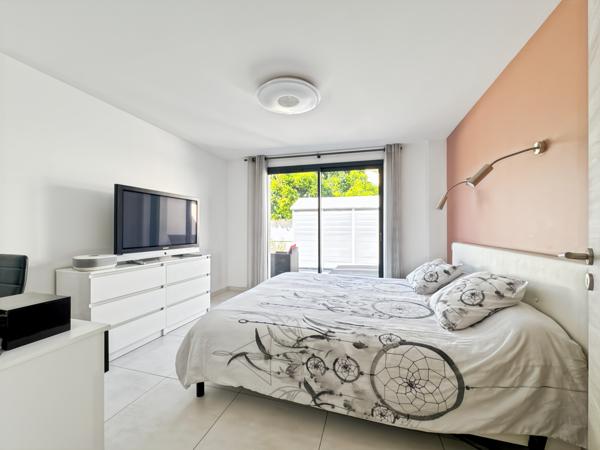 Collonges-au-Mont-d'Or (69660) À Vendre – Maison contemporaine rare à Collonges-au-Mont-d’Or