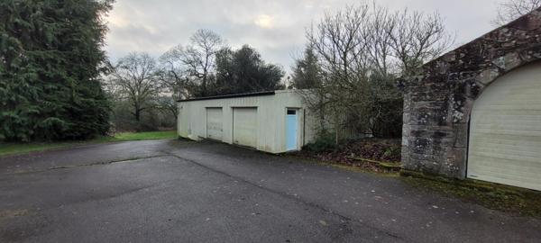 Demeure en campagne, 14 Hectares bois, verger, prairie....