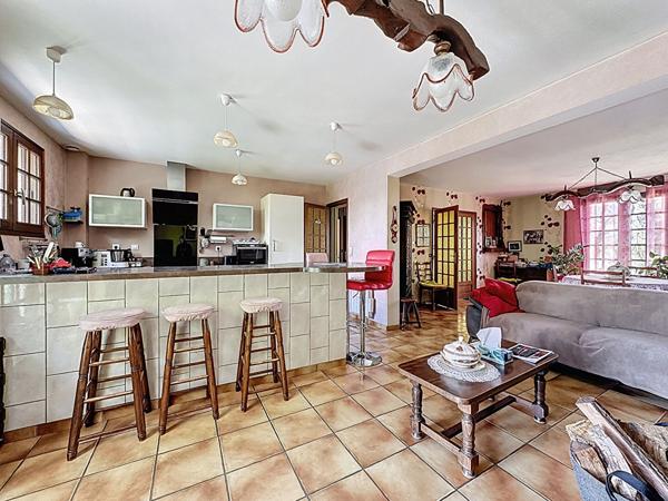 Maison de 140 m² avec étang ! Cadre bucolique à 2 min de Longué