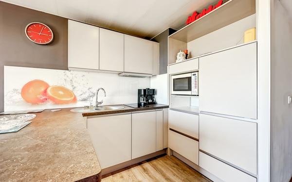 Appartement à vendre    2 pièces • 35 m2 Fréjus