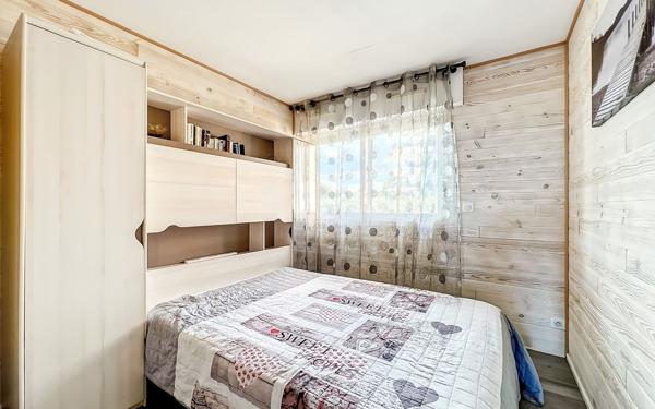 Appartement à vendre    2 pièces • 35 m2 Fréjus