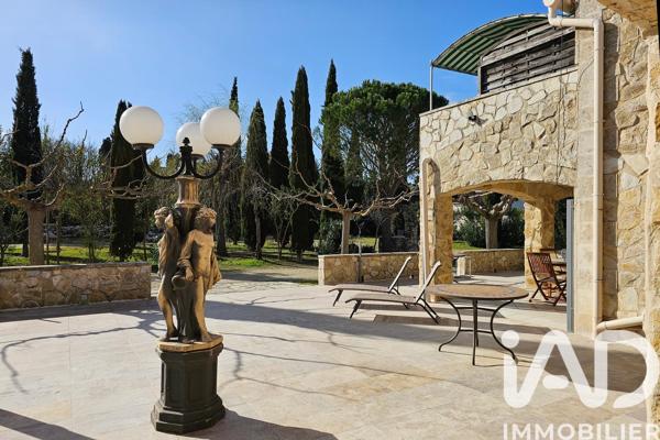Maison à vendre 15 pièces 365 m² Saint-Rémy-de-Provence