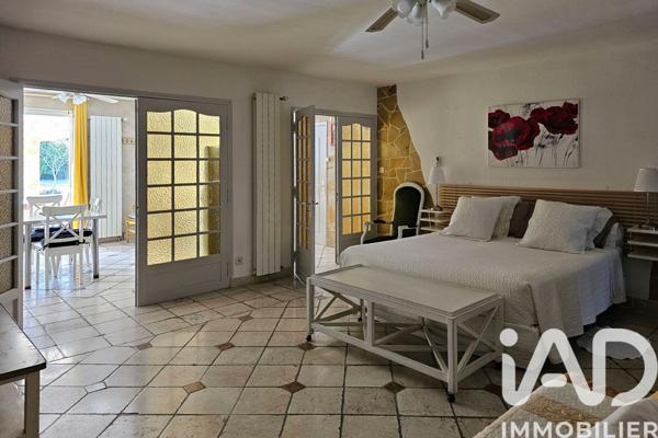 Maison à vendre 15 pièces 365 m² Saint-Rémy-de-Provence