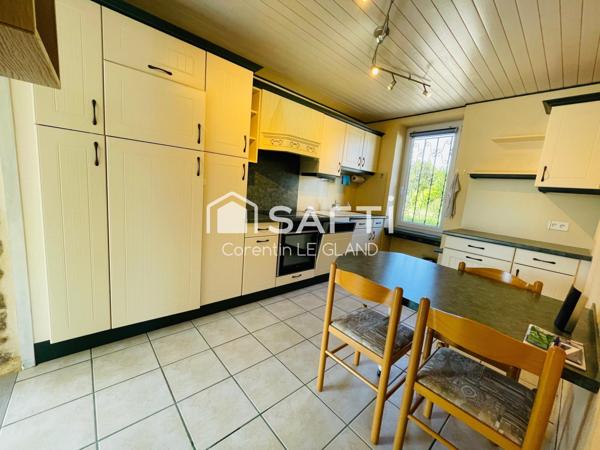 Magnifique maison en pierre à deux pas du bourg