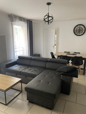 "APPARTEMENT MEUBLÉ 2 PIECES LE MANS 75M2"