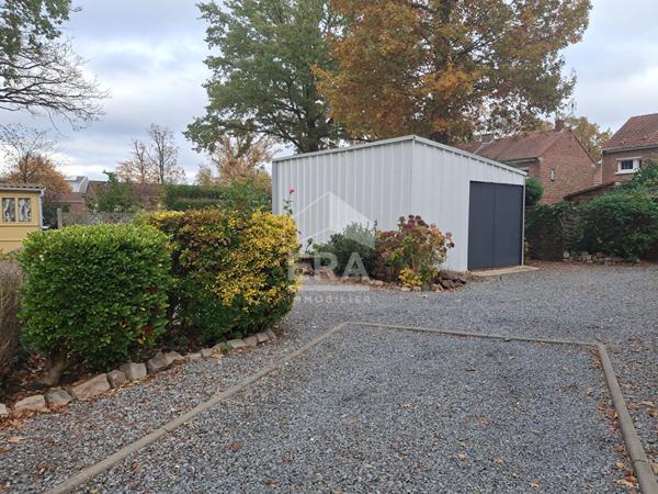 TERRAIN CONSTRUCTIBLE BORNE SUR LIBERCOURT