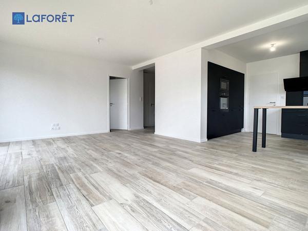 Location maison près de PLOUHINEC - 6 pièce(s) - 118 m² - 1 300 €/mois