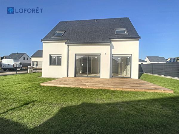 Location maison près de PLOUHINEC - 6 pièce(s) - 118 m² - 1 300 €/mois