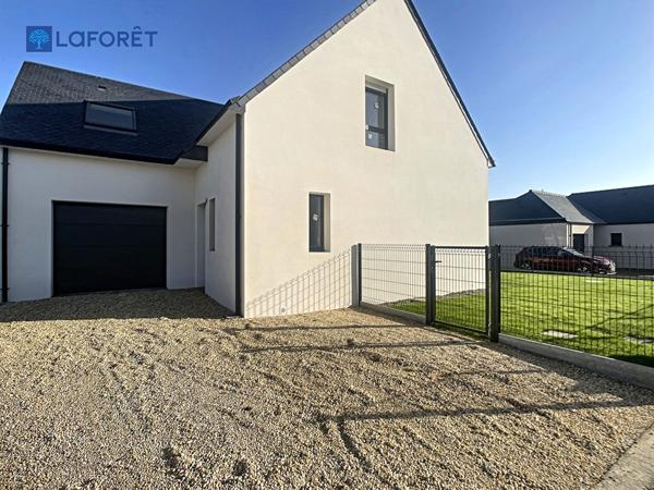 Location maison près de PLOUHINEC - 6 pièce(s) - 118 m² - 1 300 €/mois