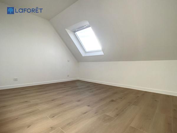 Location maison près de PLOUHINEC - 6 pièce(s) - 118 m² - 1 300 €/mois