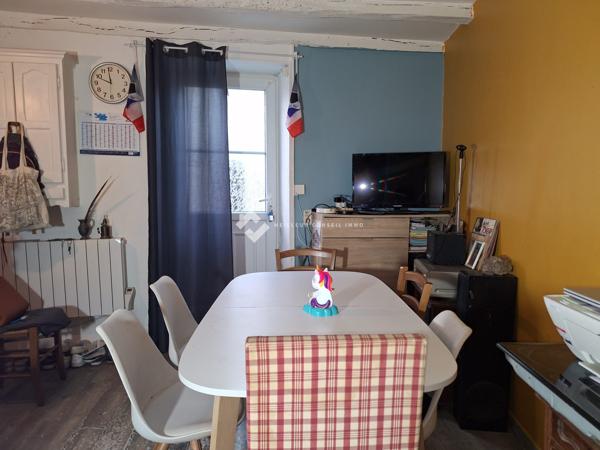 MAISON DE VILLE A RENOVER