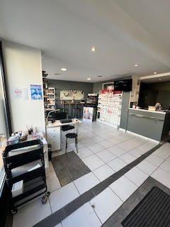 Local commercial à louer, 83 m² - Faches-Thumesnil 59155