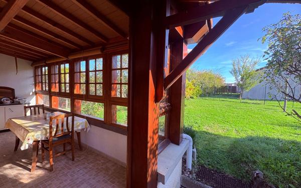 Maison à vendre    2 pièces •  Lathus-Saint-Rémy