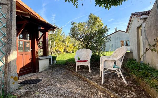 Maison à vendre    2 pièces •  Lathus-Saint-Rémy