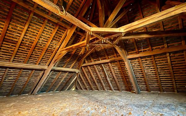 Maison à vendre    2 pièces •  Lathus-Saint-Rémy