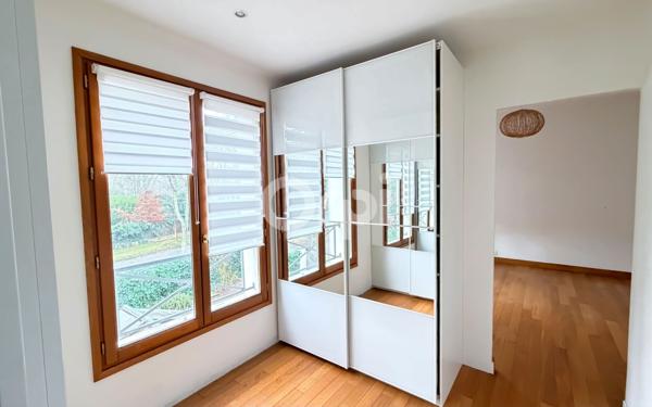 Maison à vendre    5 pièces •  Maisons-Laffitte