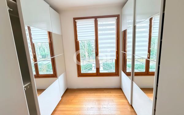 Maison à vendre    5 pièces •  Maisons-Laffitte