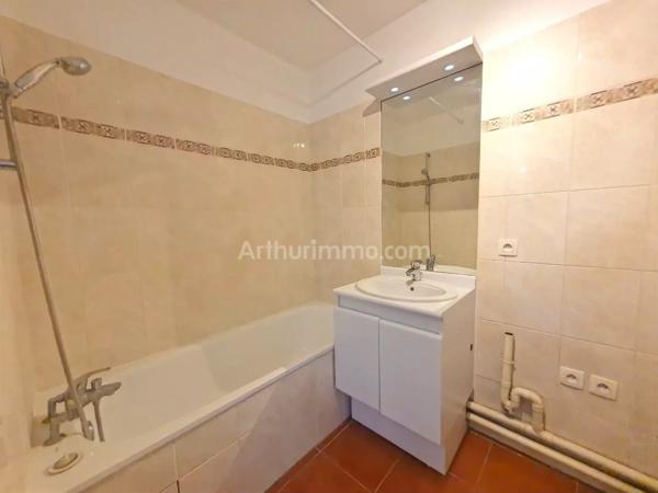 Vente                                                      Appartement
                        
                     3 pièces                      62 m2                     à Draveil