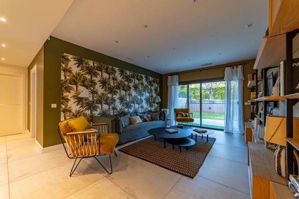 Villa d’Architecte au cœur d’une pinède — Domaine sécurisé au Nord de Montpellier