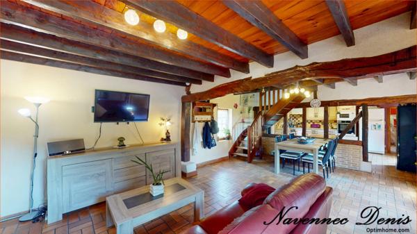 Maison normande de 115 m² avec dépendances aménageables de 110m² , calme et cachet – 284 000 €