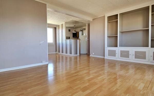 Appartement à vendre    3 pièces • 66,59 m2 Laon