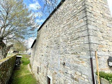 Maison à vendre à Saint-Chély-d'Apcher en Lozère (48200), ref : 48032-232