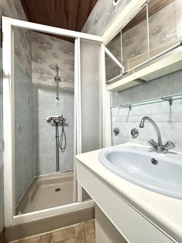 Maison à vendre à Saint-Chély-d'Apcher en Lozère (48200), ref : 48032-232