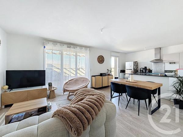 Appartement F3 à vendre  3 pièces - 84,02 m 2   TOURS  - 37