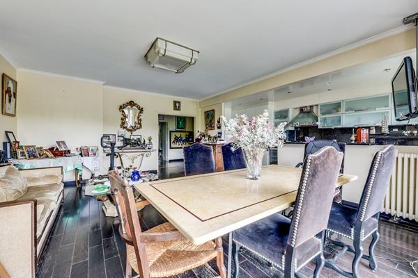 Charenton Le Pont 4 pièce(s) 92 m2 + Balcon  et place de parking - Vue sur le bois