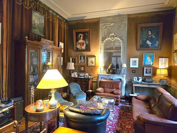 Demeure de prestige de 417m2, sur un terrain de 6ha 23a 18ca, piscine, dépendance et un logement type 4