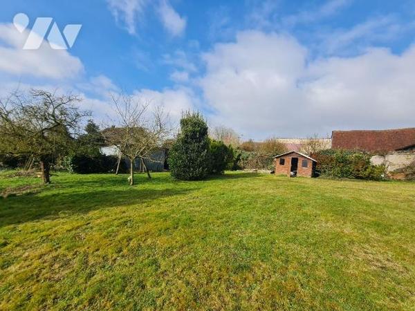 OISEMONT - Proche centre ville, parcelle de terrain à bâtir, non viabilisée, d'une superficie d...