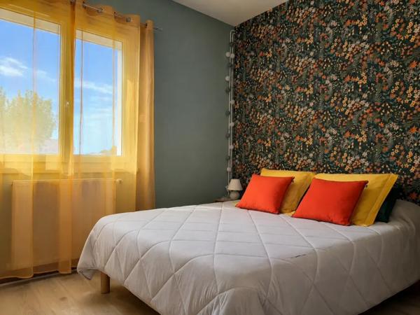 Maison de plain-pied sur un terrain de 1 500 m2, sans travau
