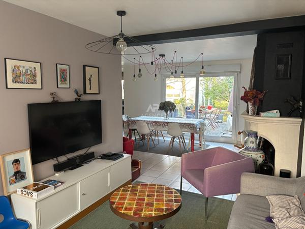Maison à vendre à Pontoise - 6 pièces, 4 chambres, garage double €595 000 ** - Référence 11033