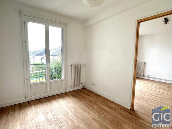 A LOUER F2 RECEMMENT REFAIT A NEUF SUR MONDEVILLE