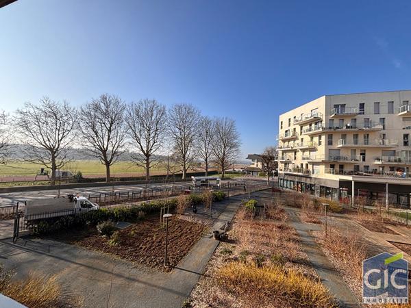 A LOUER F3 RECENT AVEC BALCON TERRASSE ET PARKING - RESIDENCE LE PANORAMIK