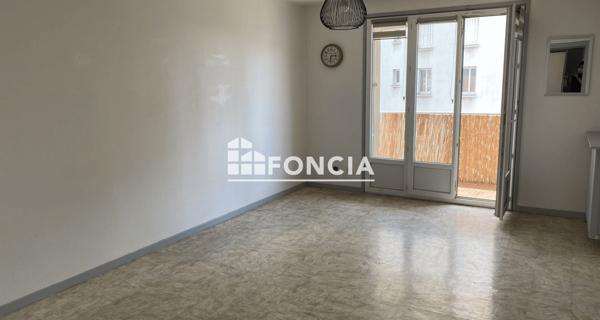 Location Studio 47.05 m² - Romans-sur-isère 26100