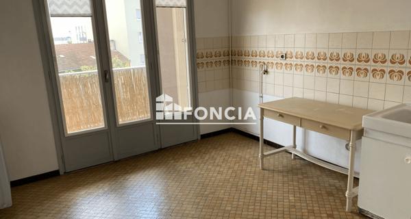 Location Studio 47.05 m² - Romans-sur-isère 26100